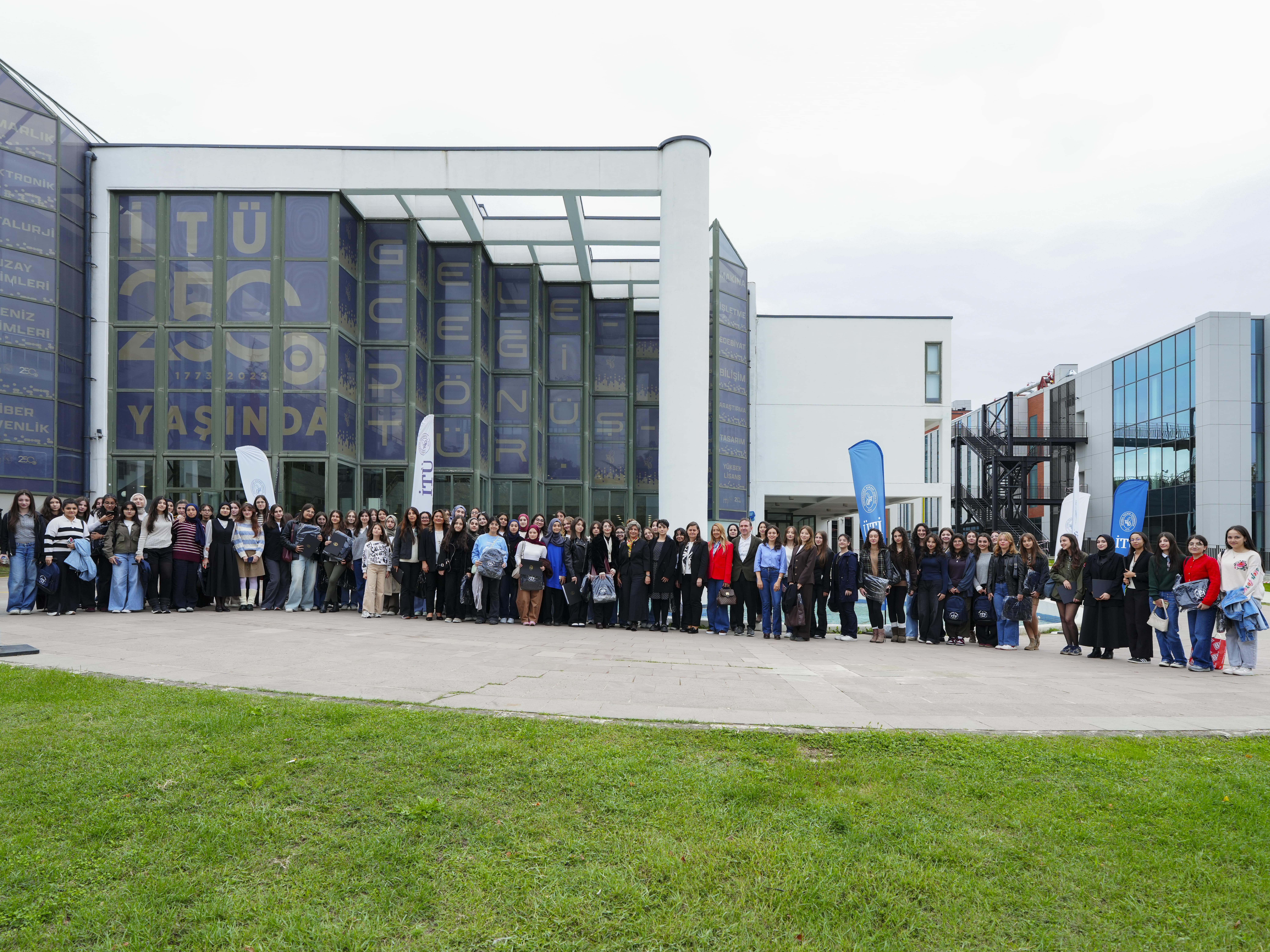 kiz-cocuklari-gunu-25-5